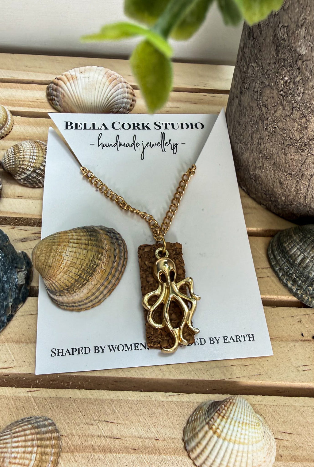 Polvo (Necklace)