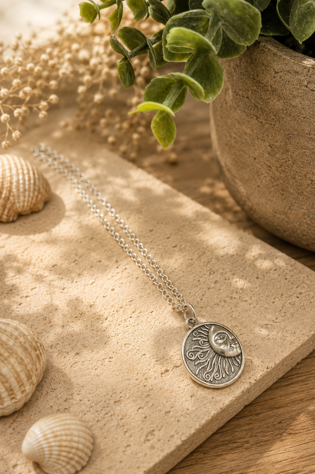 Sol e Lua Necklace