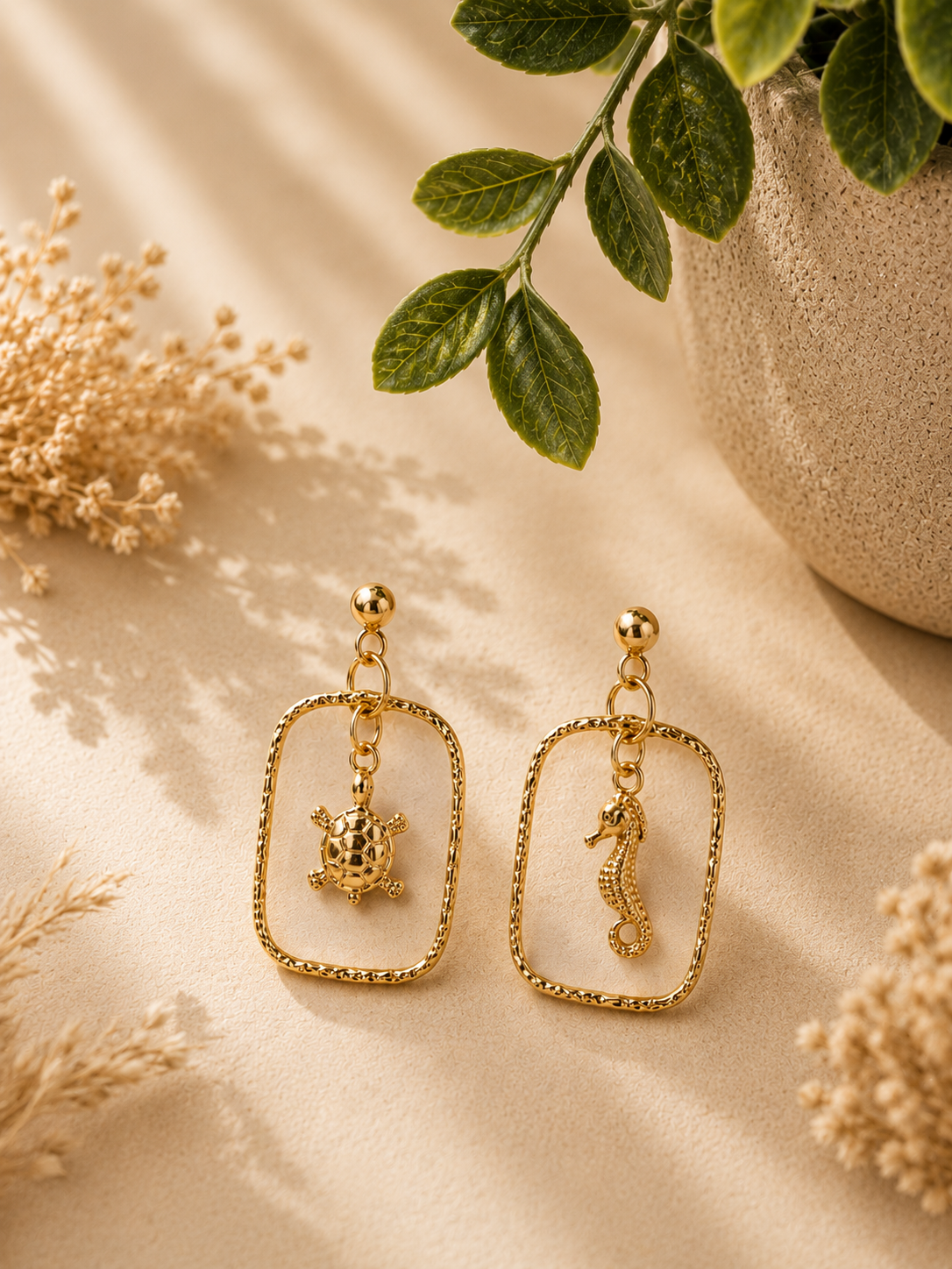 Tartaruga & Cavalo-marinho (Mismatched Earrings)